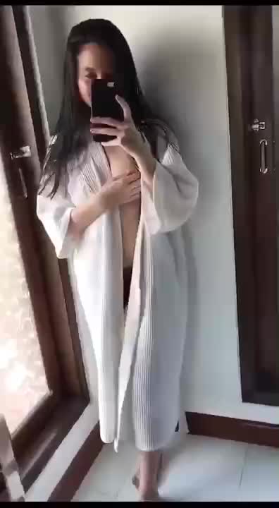 Video Cewe Pangkalan Lepas Handuk